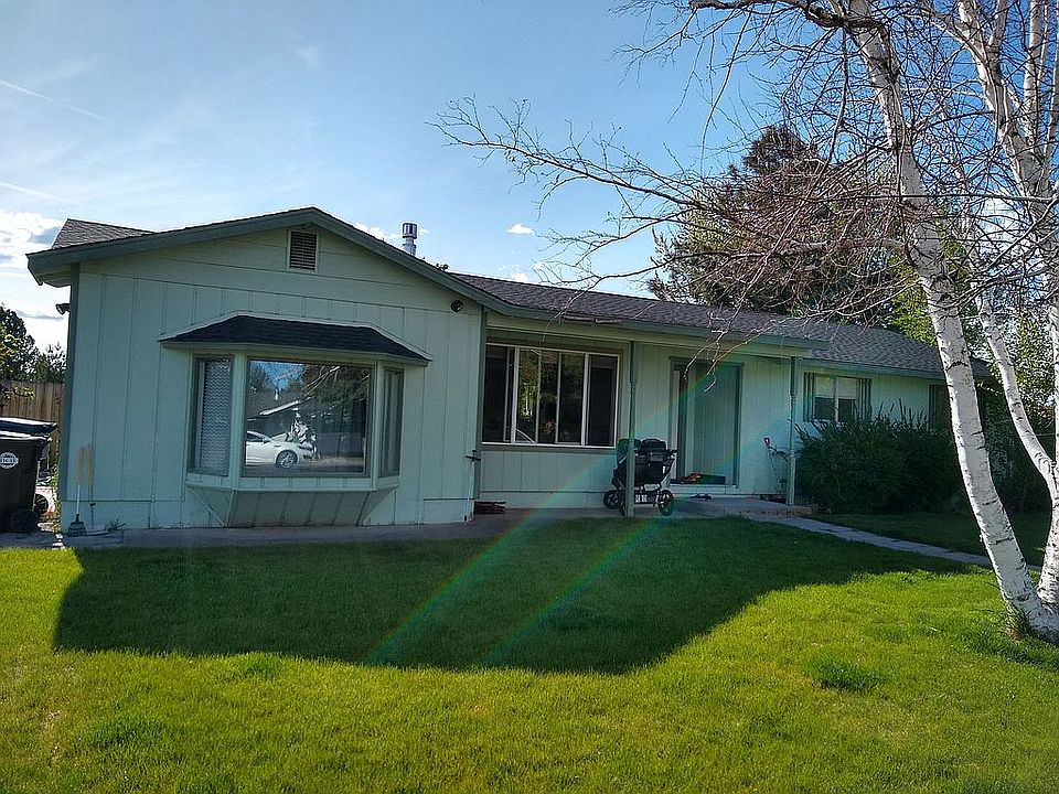 2nd image of 2027 NW 11th St