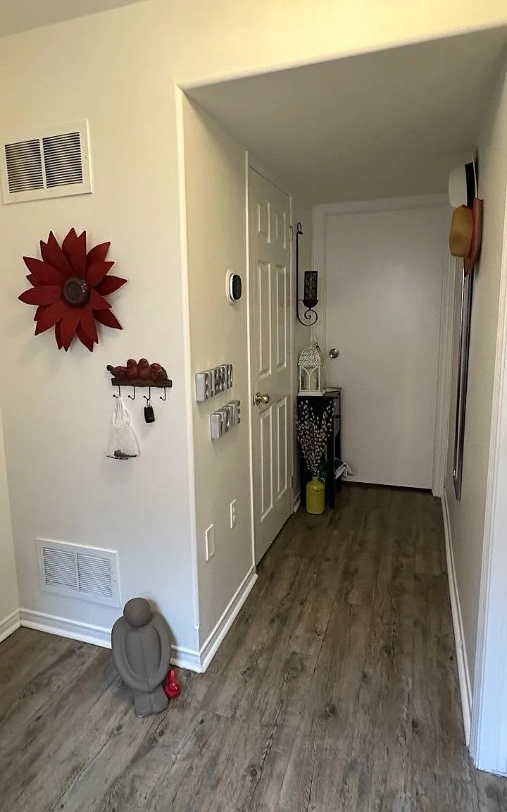 1 bed, $1,590 — Photo 4