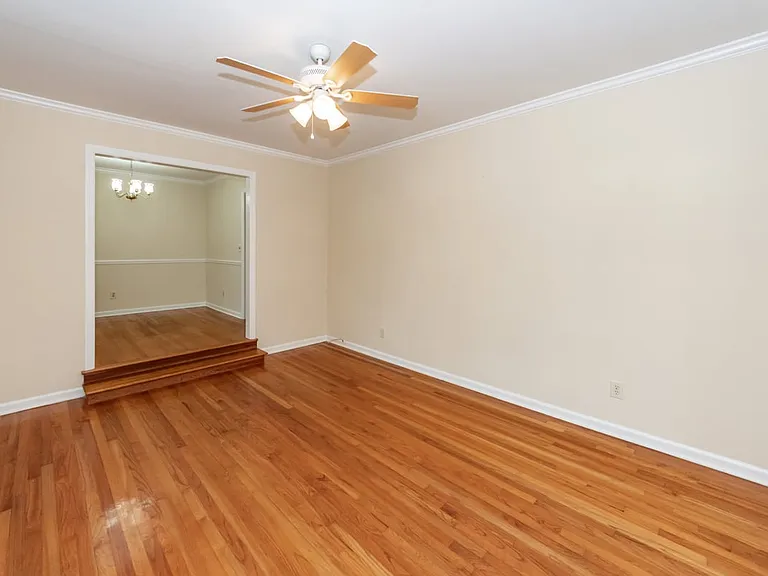 777 Bonham Dr — Photo 6