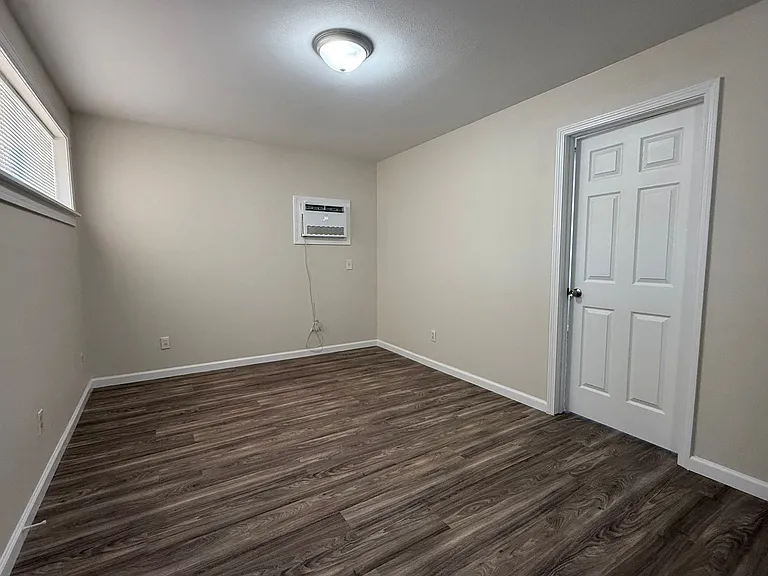 105 N Ruland St — Photo 4