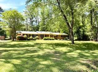 606 Crestwood Dr, Fulton, MS 38843
