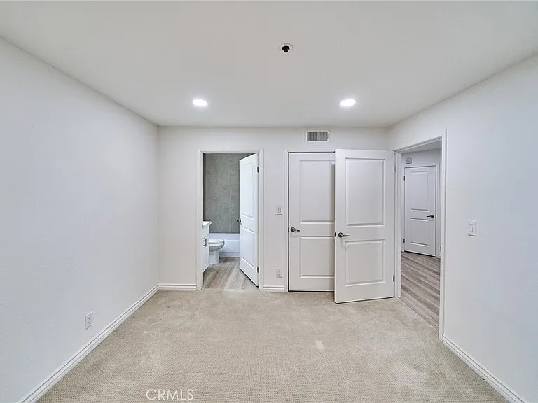 345 S Alexandria Ave #212 — Photo 7