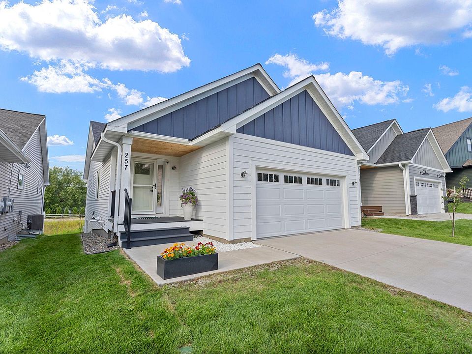 1st image of 257 McCarrons Pl W