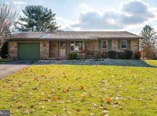 34 Shupp Ln, Mohnton, PA 19540