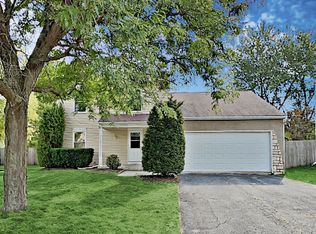 3052 Quincy Ln, Aurora, IL 60504