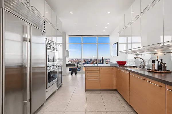 Sold by Douglas Elliman | media 20