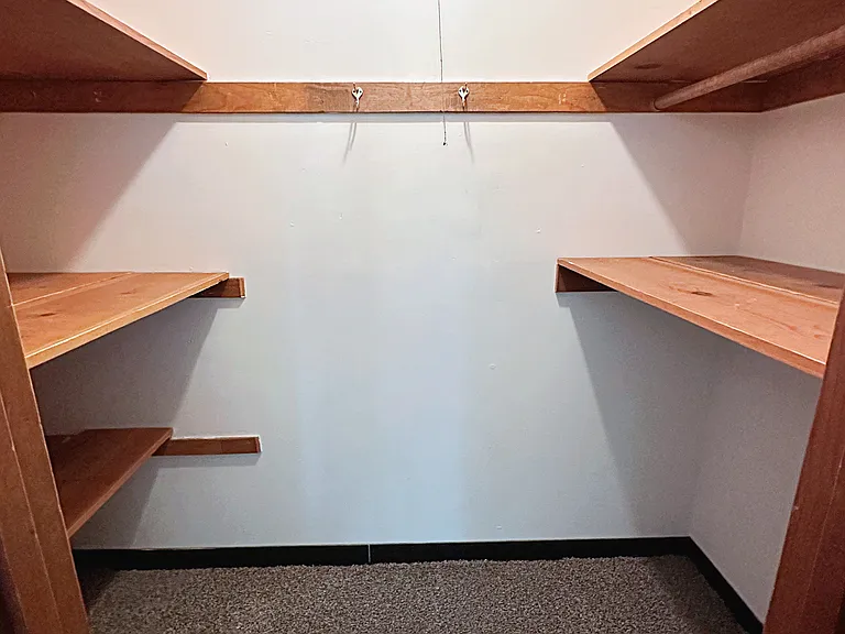 Davern Park Apartments — Photo 32