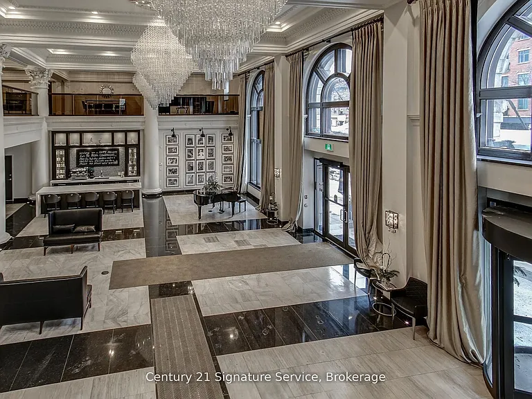 118 King St E #LPH16 — Photo 3
