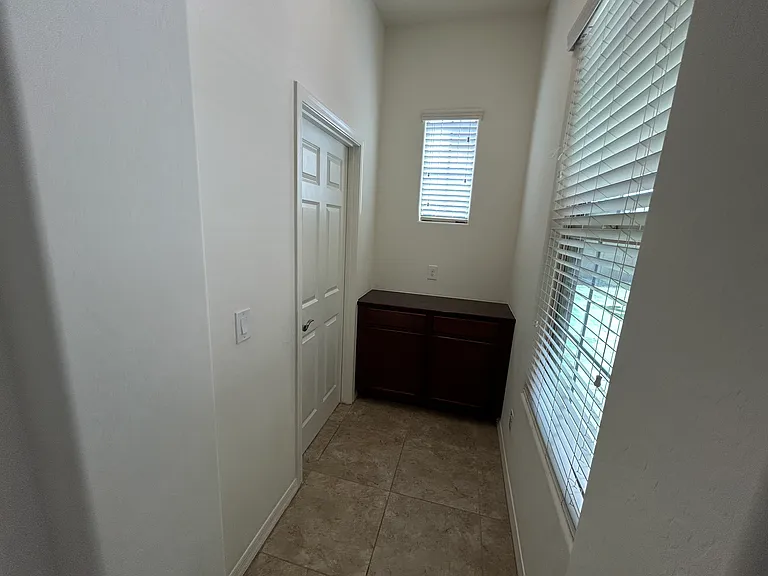 3841 E Powell Pl — Photo 29