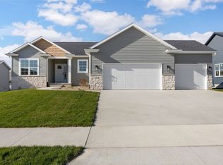 620 Grey Slate Dr SW, Cedar Rapids, IA 52404