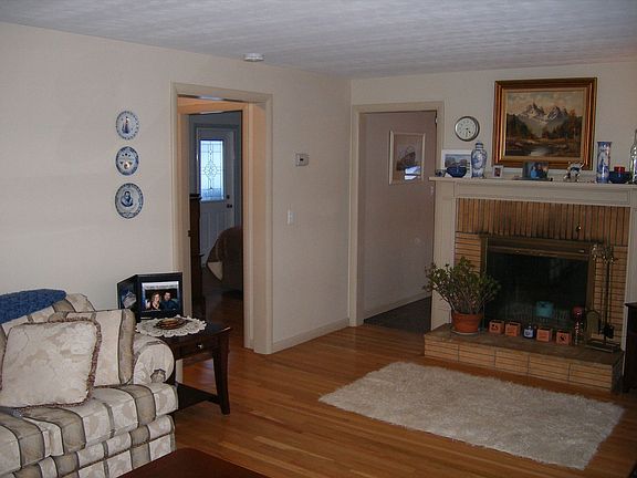 Upper Level Fireplace