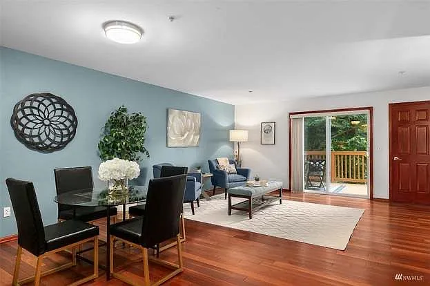 1129 W Casino Rd #3 — Photo 3