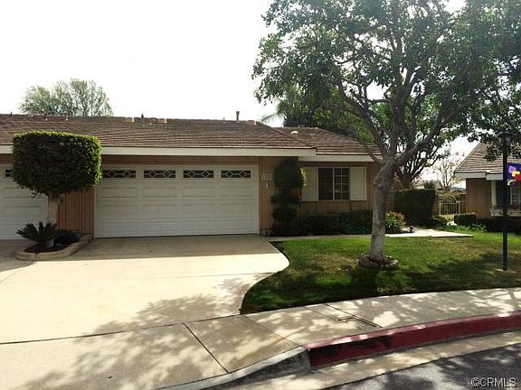 2nd image of 971 Shady Ln
