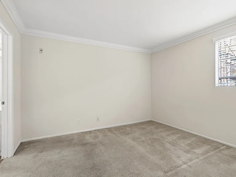 908 S Shenandoah St #103 — Photo 22