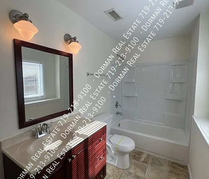 8774 Silver Glen Dr — Photo 32