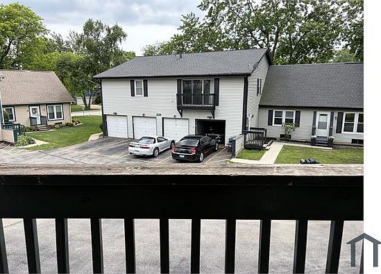 3rd image of 231 Dakota Ct Unit D