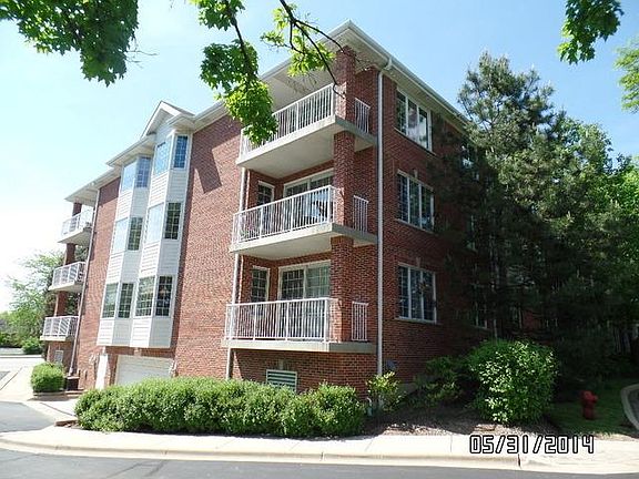 2nd image of 541 Hough St #303