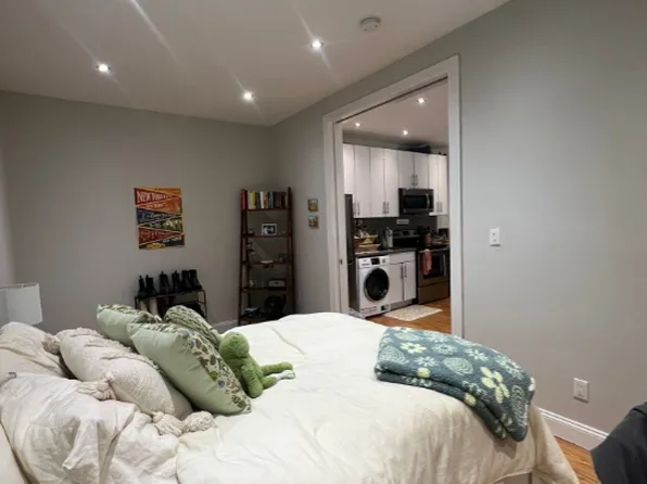 854 West 180th Street image 10 of 19