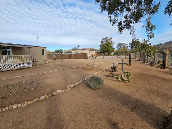 26700 S GRANDVIEW Drive, Congress, AZ 85332