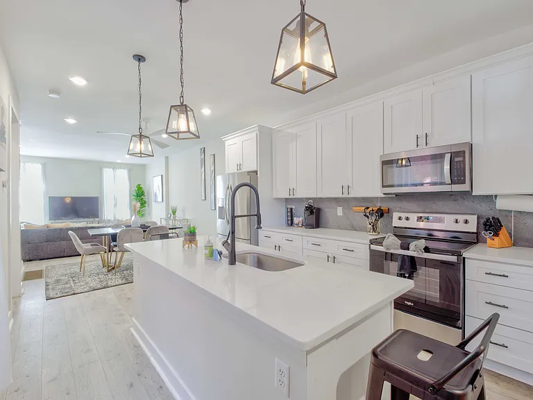 3714 Texas Ave — Photo 4
