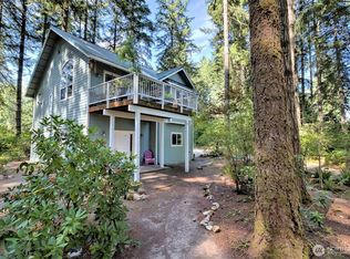 250 E Crest Ln, Grapeview, WA 98546