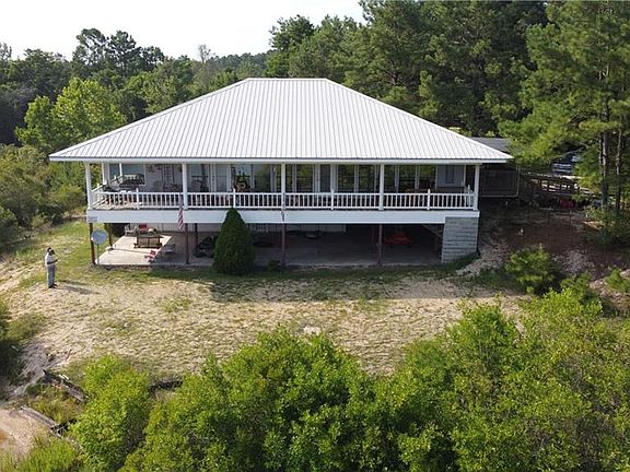 2nd image of 41736 Estate Dr