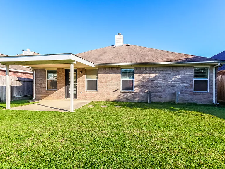 3223 Spring Ranch Ln — Photo 16