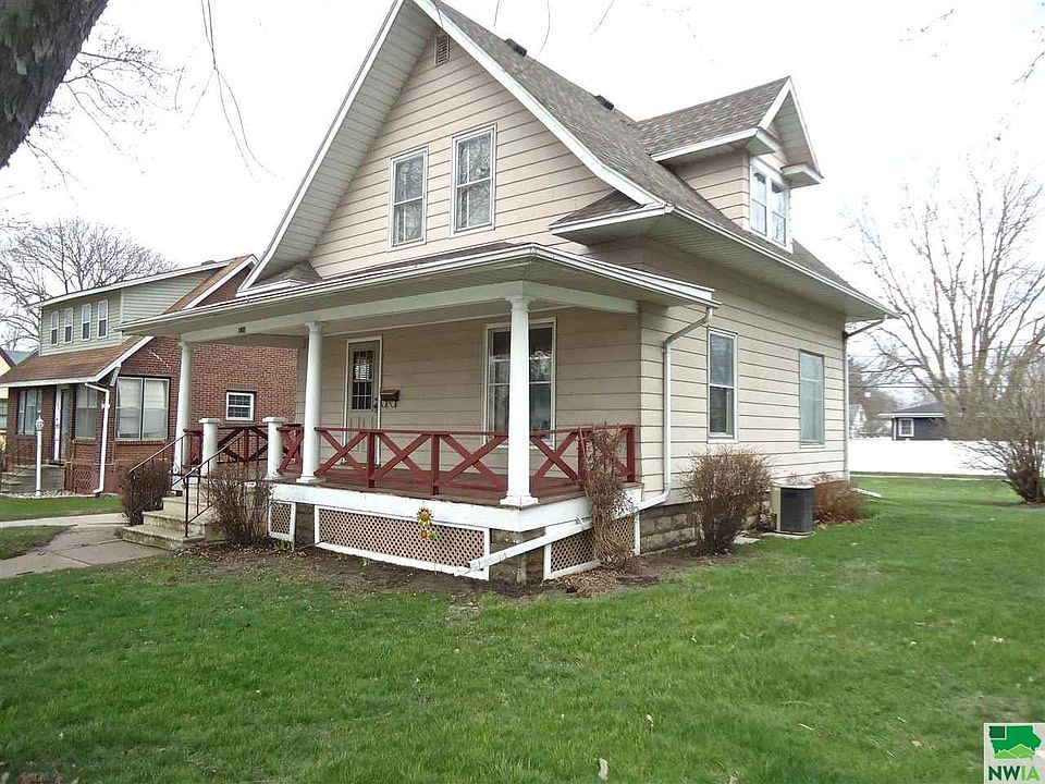 1st image of 831 Lake Ave