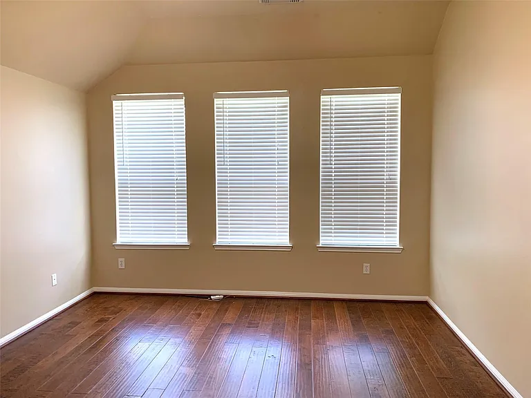 2822 Chalet Knolls Ln — Photo 23