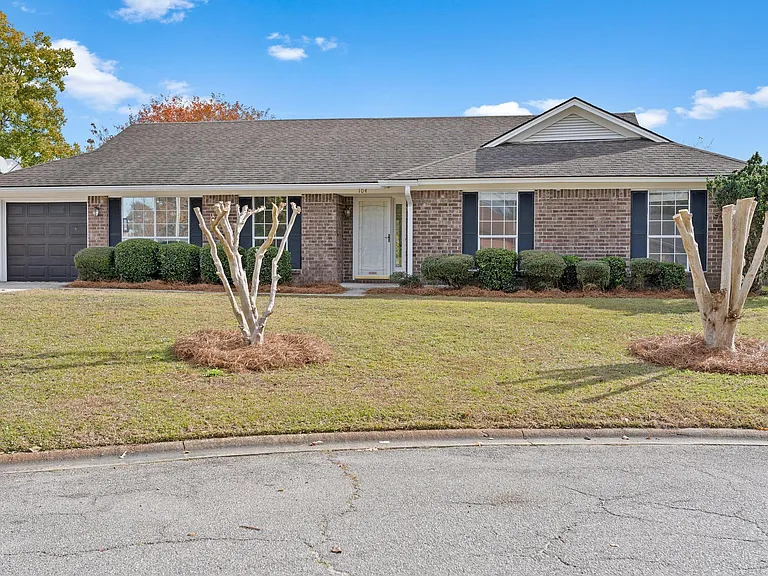 104 Forestay Ct — Photo 1