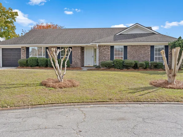 104 Forestay Ct, Savannah, GA 31410