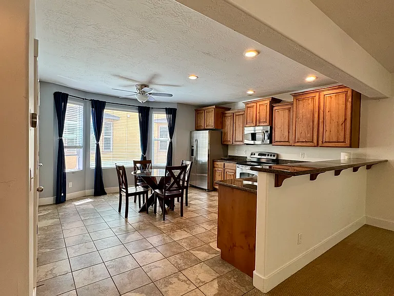 162 W Lady Bank Way — Photo 4