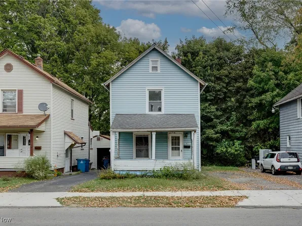 180 Poland Ave, Struthers, OH 44471