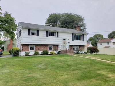11 Lynch Rd, Brockton, MA, 02301