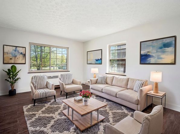 247 Parkway Ave APT 4