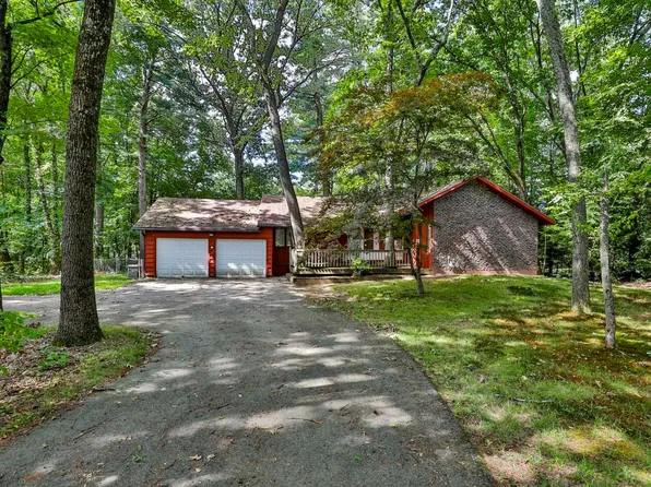22 Peaslee Road, Merrimack, NH 03054