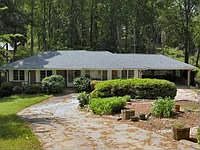 2nd image of 2818 Headland Dr