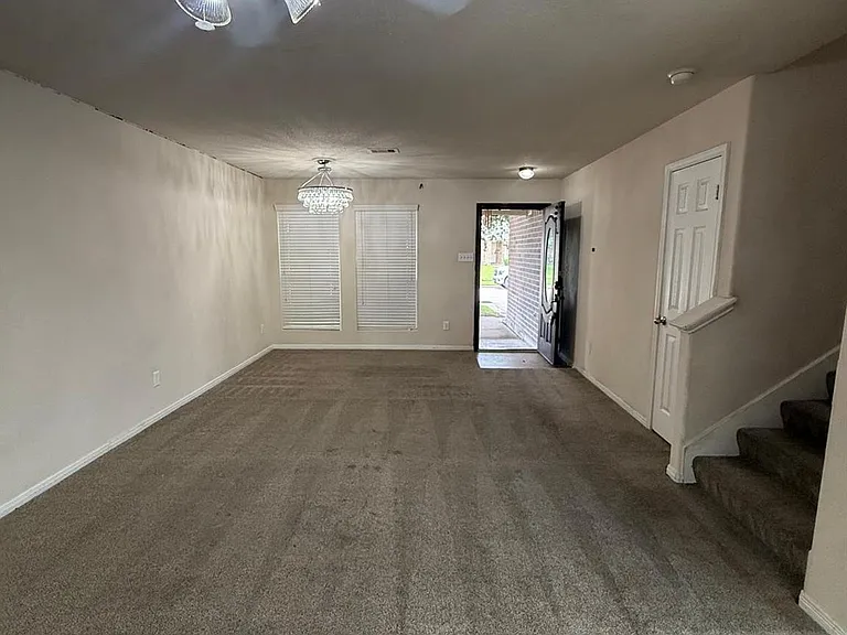3207 Zephyr Glen Way — Photo 4