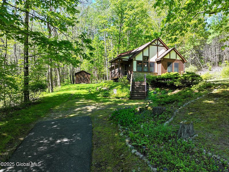 3rd image of 268 Dodd Hill Road