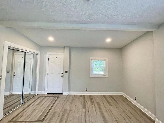 5th image of 549 Rawlings St