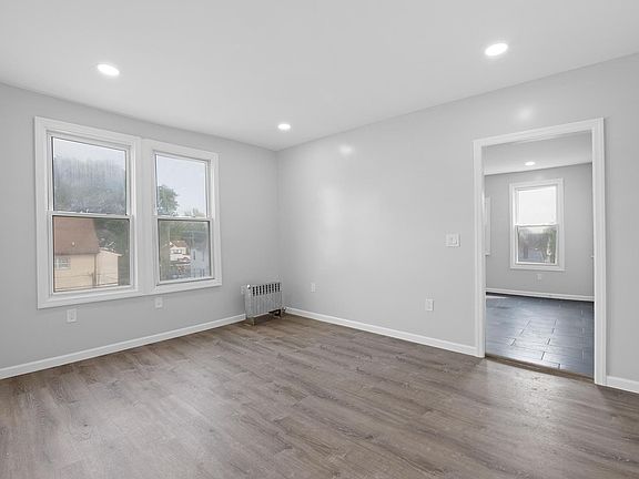 2nd image of 217 Belleville Ave Floor 3