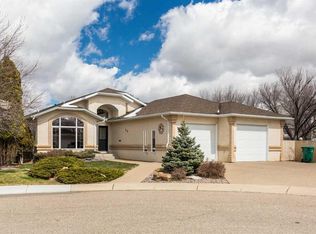 39 Fairmont Park Ln S, Lethbridge, AB T1K7H6