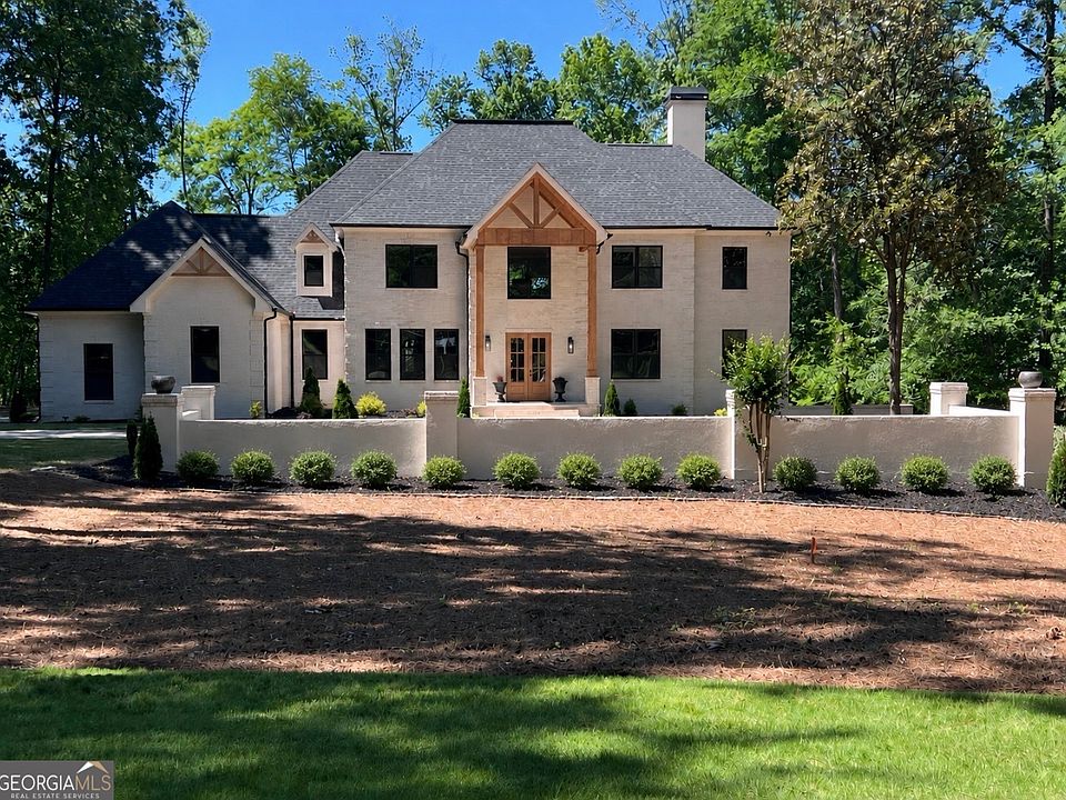 1st image of 450 Birkdale Dr