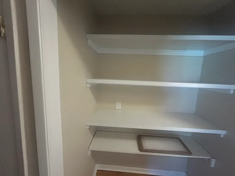 225 Denise Ln — Photo 10