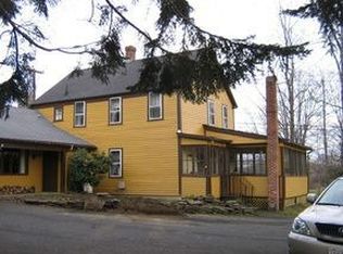 11 South Rd, Westhampton, MA 01027