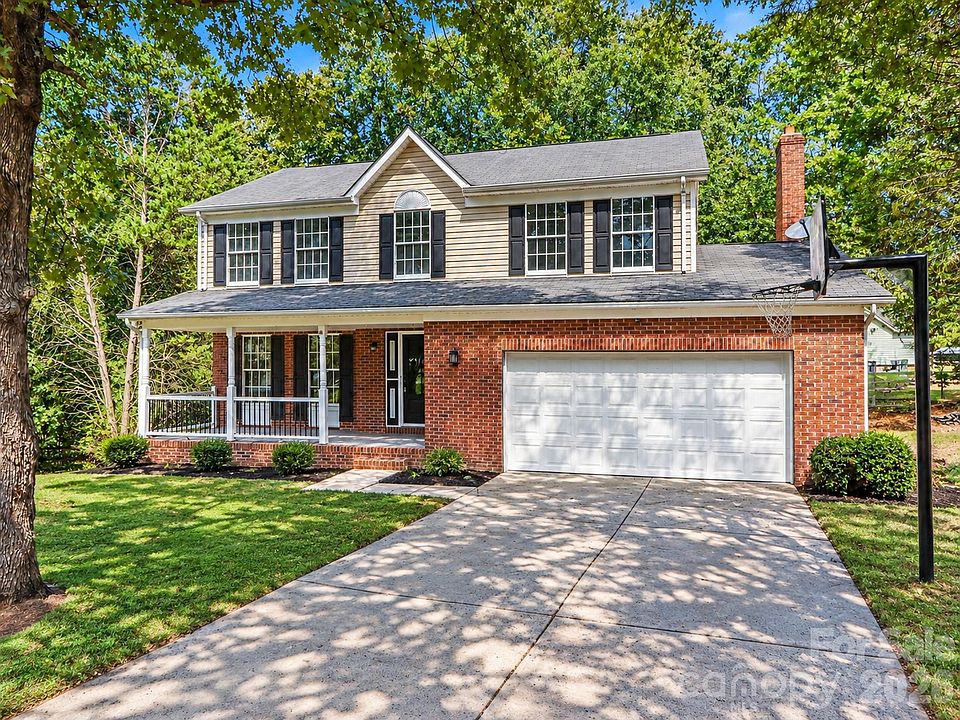 1st image of 10740 Roxbury Ct