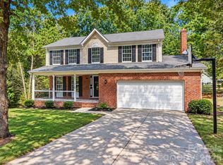 10740 Roxbury Ct, Charlotte, NC 28214