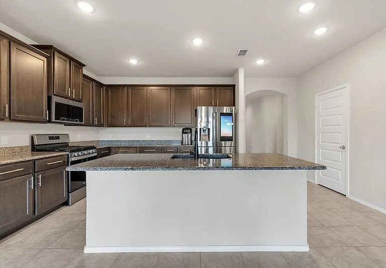 3140 Blacksmith Ln — Photo 11