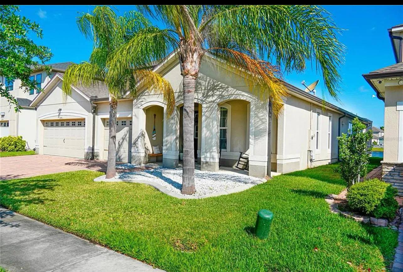 5 bed, 3187 sqft, $3,950 — Photo 3