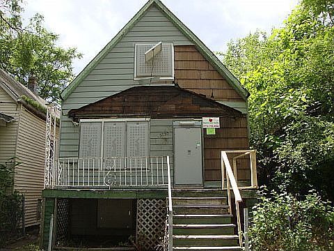 1st image of 5730 S Hoyne Ave